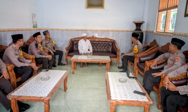 Cooling-System-Pasca-Pemungutan-Suara-Pemilu-2024,-Kapolres-Lumajang-Silaturahmi-ke-Ponpes-Miftahul-Ulum